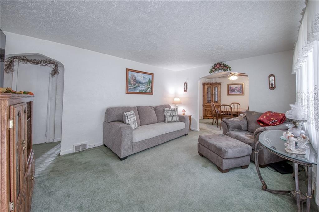 4912 Williamsport Road Elizabeth, PA 15037 - Photo 5 of 49 Gallery Image 5