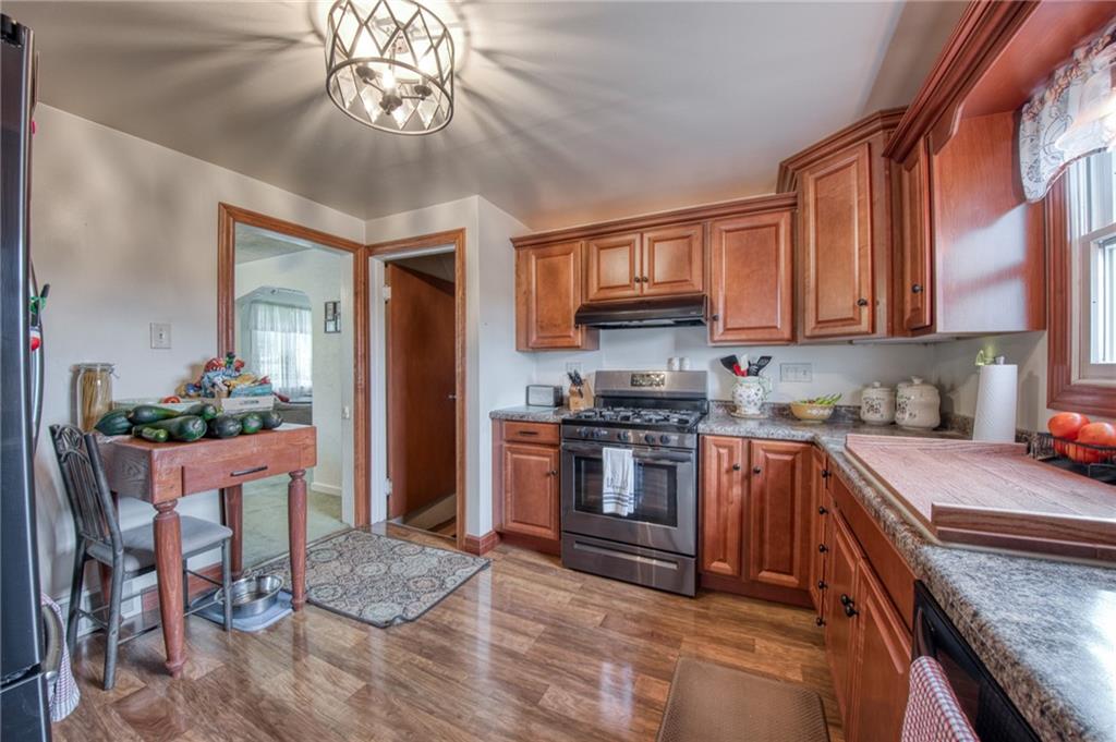 4912 Williamsport Road Elizabeth, PA 15037 - Photo 8 of 49 Kitchen