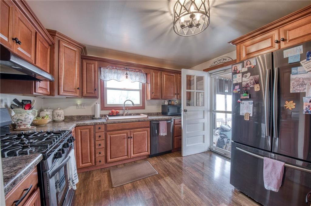 4912 Williamsport Road Elizabeth, PA 15037 - Photo 10 of 49 Kitchen