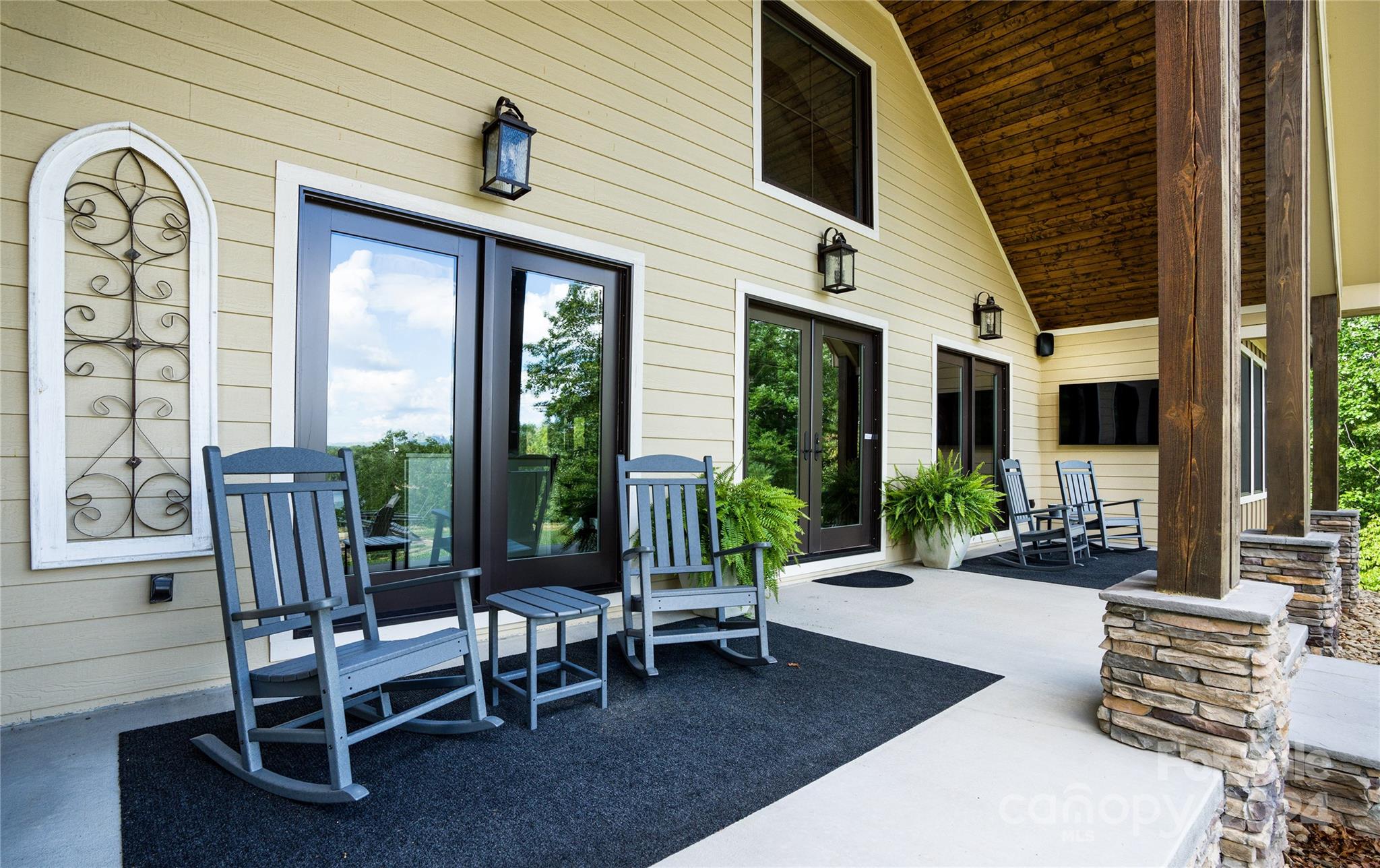 6521 Lake James Road Marion, NC 28752 - Photo 7 of 44