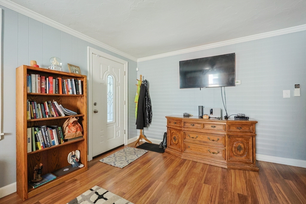 23 Superior Road Worcester, MA 01604 - Photo 10 of 32 a living room with furniture and a flat screen tv