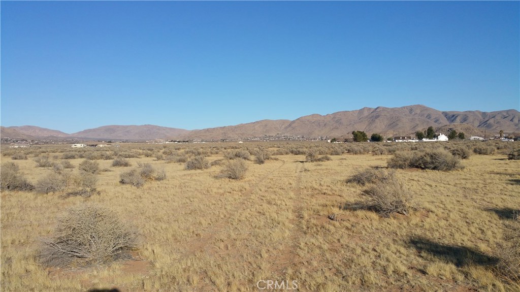 -0 Standing Rock Apple Valley, CA 92307 - Photo 1 of 1 a view of mountain view with mountains in the background