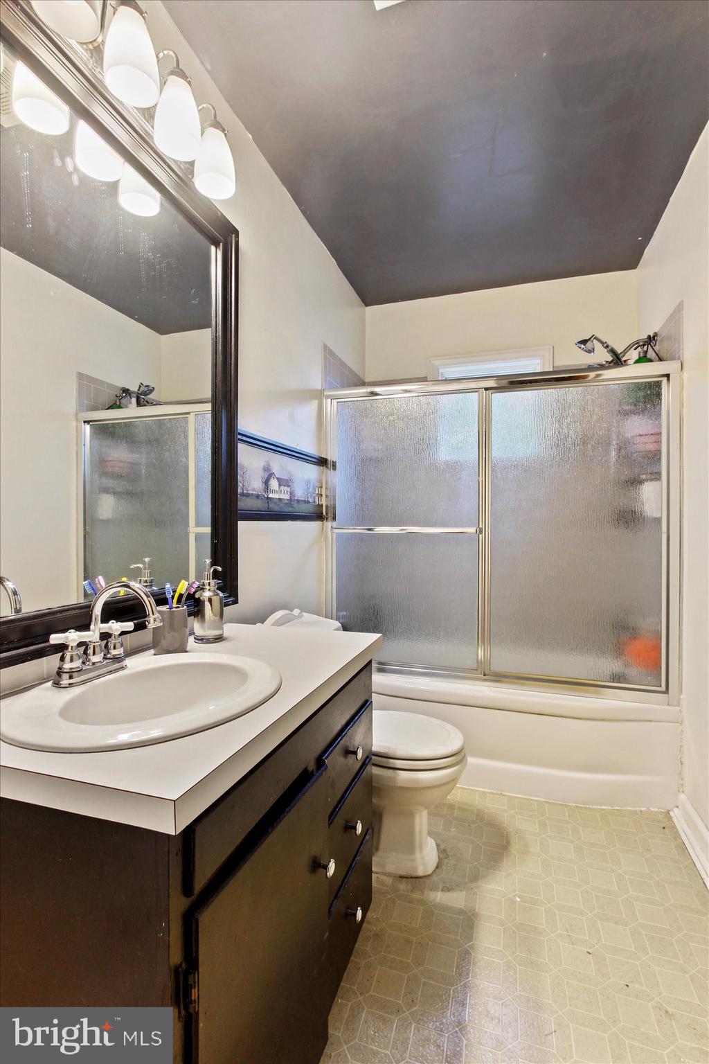 258 Diller Road Hanover, PA 17331 - Photo 14 of 24 Gallery Image 14