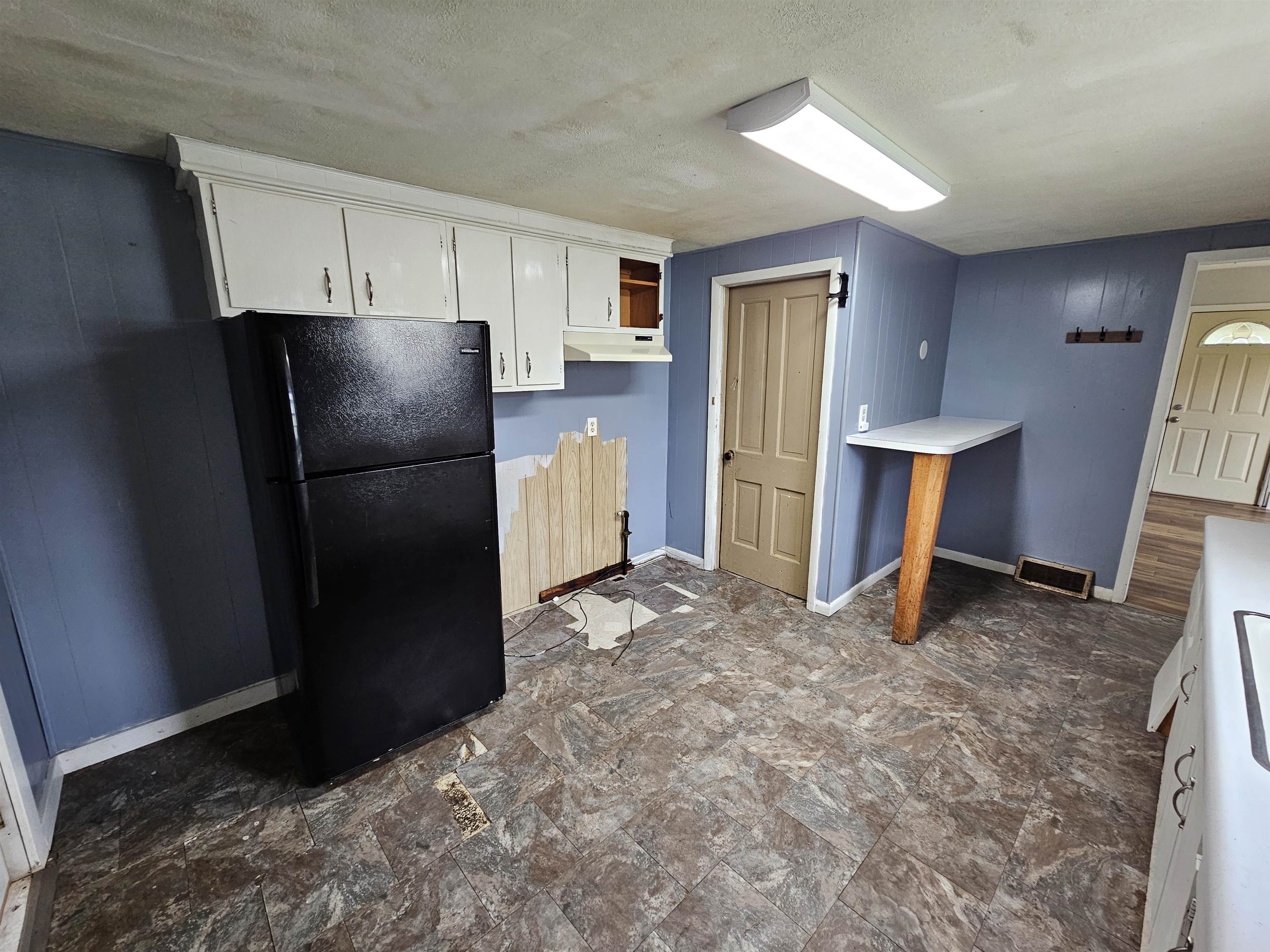 414 Lake Street Baraboo, WI 53913 - Photo 12 of 28