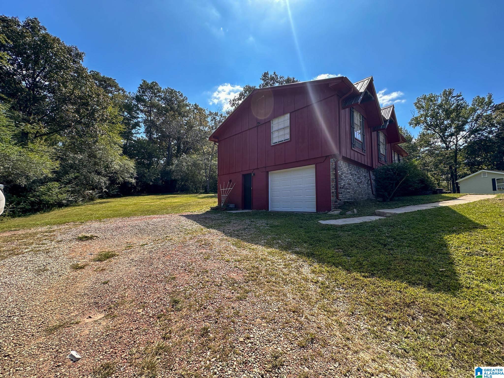 390 Robbins Street Sumiton, AL 35148 - Photo 5 of 25