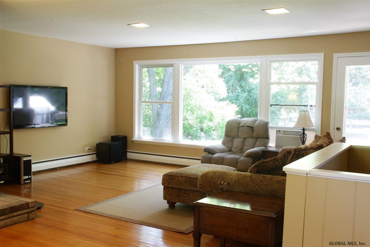 16 Wing Road Rexford, NY 12148 - Photo 4 of 8 Photo 4