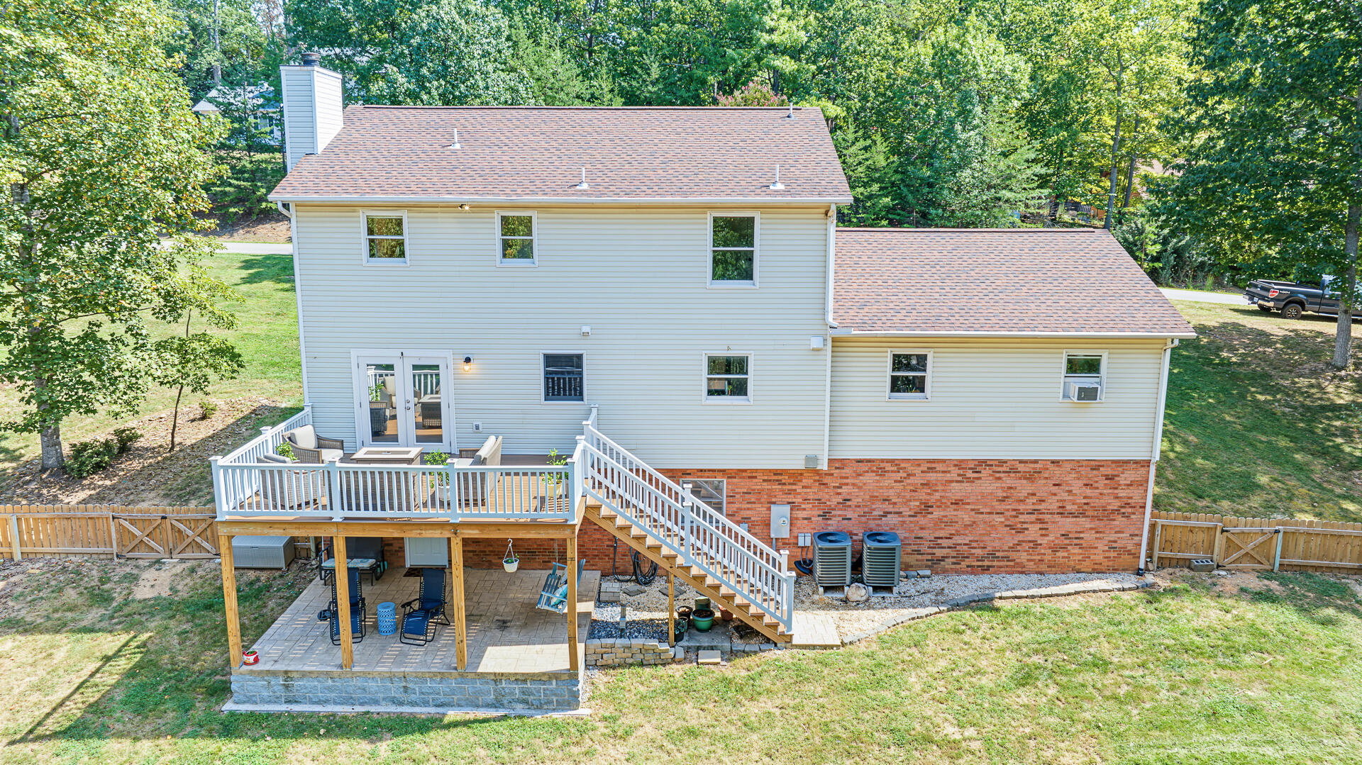 121 Oak Ridge Ct-18