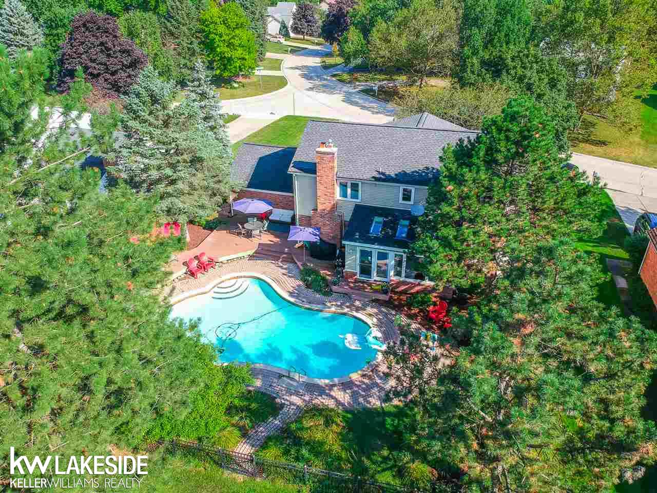 2437 Rancroft Beat Rochester Hills, MI 48306 - Photo 6 of 33