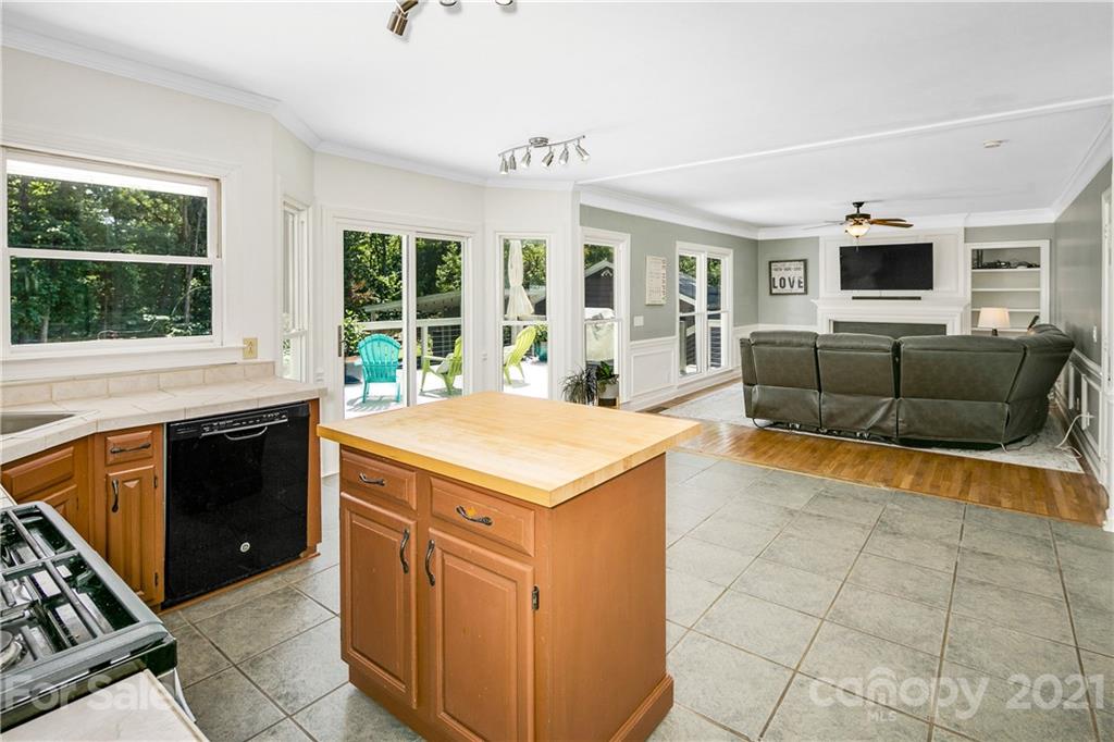 5016 Ridgetop Trail, Unit 62 Charlotte, NC 28215 - Photo 11 of 44 Gallery Image 11