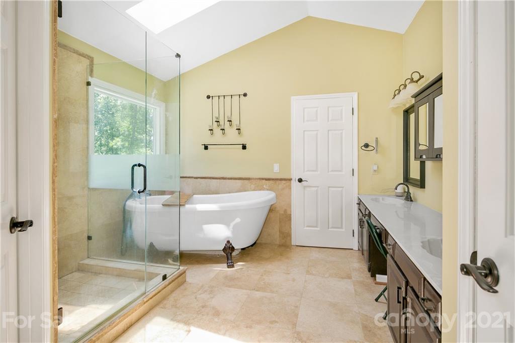 5016 Ridgetop Trail, Unit 62 Charlotte, NC 28215 - Photo 17 of 44 Gallery Image 17