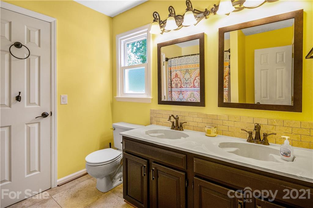 5016 Ridgetop Trail, Unit 62 Charlotte, NC 28215 - Photo 22 of 44 Gallery Image 22