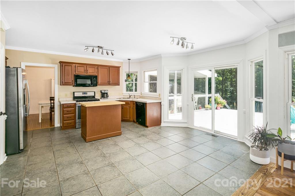 5016 Ridgetop Trail, Unit 62 Charlotte, NC 28215 - Photo 9 of 44 Gallery Image 9