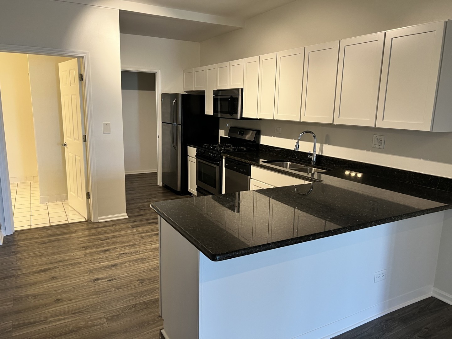 625 Deerfield Road, Unit 309 Deerfield, IL 60015 - Photo 5 of 13