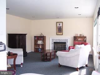 91 Ross Road Southampton, PA 18966 - Photo 4 of 6 Gallery Image 4