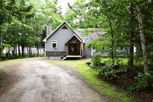 $869,000 | 107 Shady Lane, Newport, ME 04953