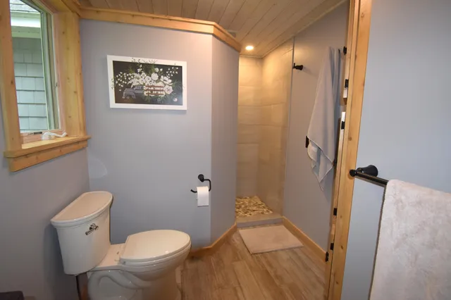 $869,000 | 107 Shady Lane, Newport, ME 04953