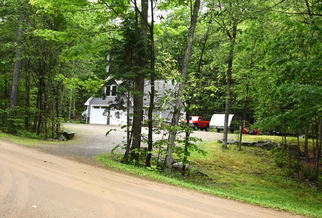 $869,000 | 107 Shady Lane, Newport, ME 04953