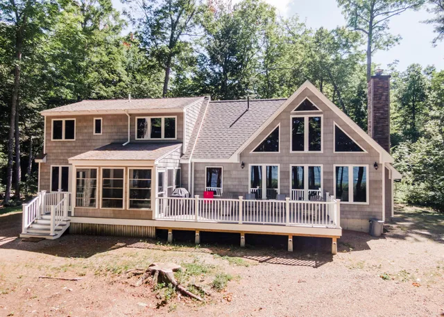 $869,000 | 107 Shady Lane, Newport, ME 04953