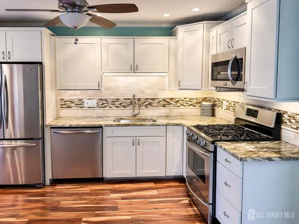 $379,999 | 1418 Ocean Boulevard, Unit 1, Seaside Heights, NJ 08751