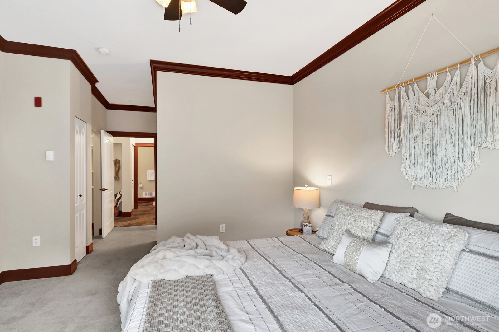 255 West Bakerview Road, Unit B407 Bellingham, WA 98226 - Photo 18 of 40