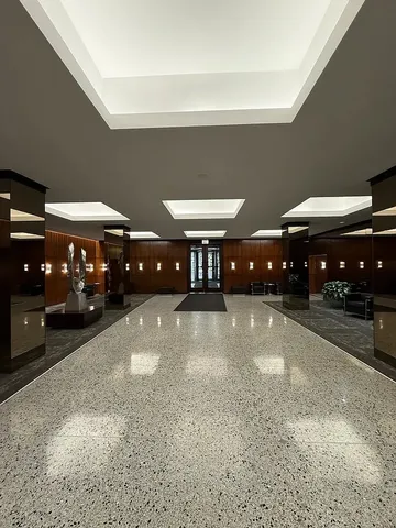 $3,250 | 535 North Michigan Avenue, Unit 2401, Chicago, IL 60611