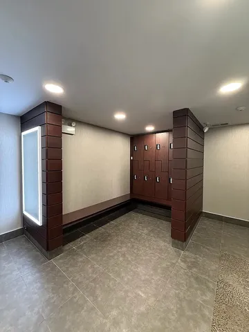 $3,250 | 535 North Michigan Avenue, Unit 2401, Chicago, IL 60611