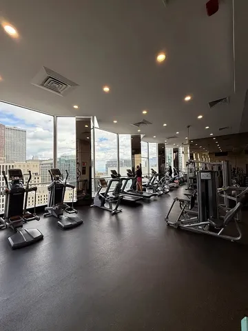 $3,250 | 535 North Michigan Avenue, Unit 2401, Chicago, IL 60611