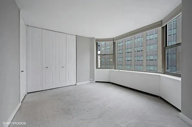 $3,250 | 535 North Michigan Avenue, Unit 2401, Chicago, IL 60611