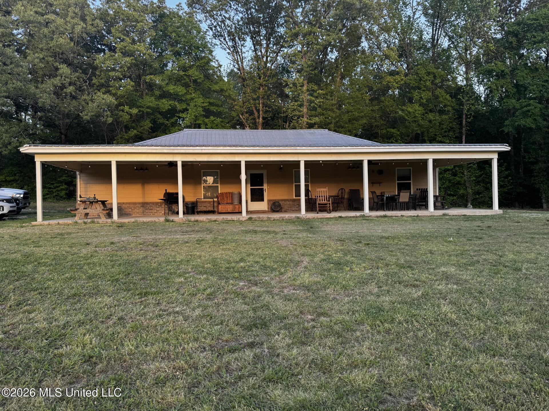 8511 Airport Road East Hernando, MS 38632 - Photo 1 of 14 Front View