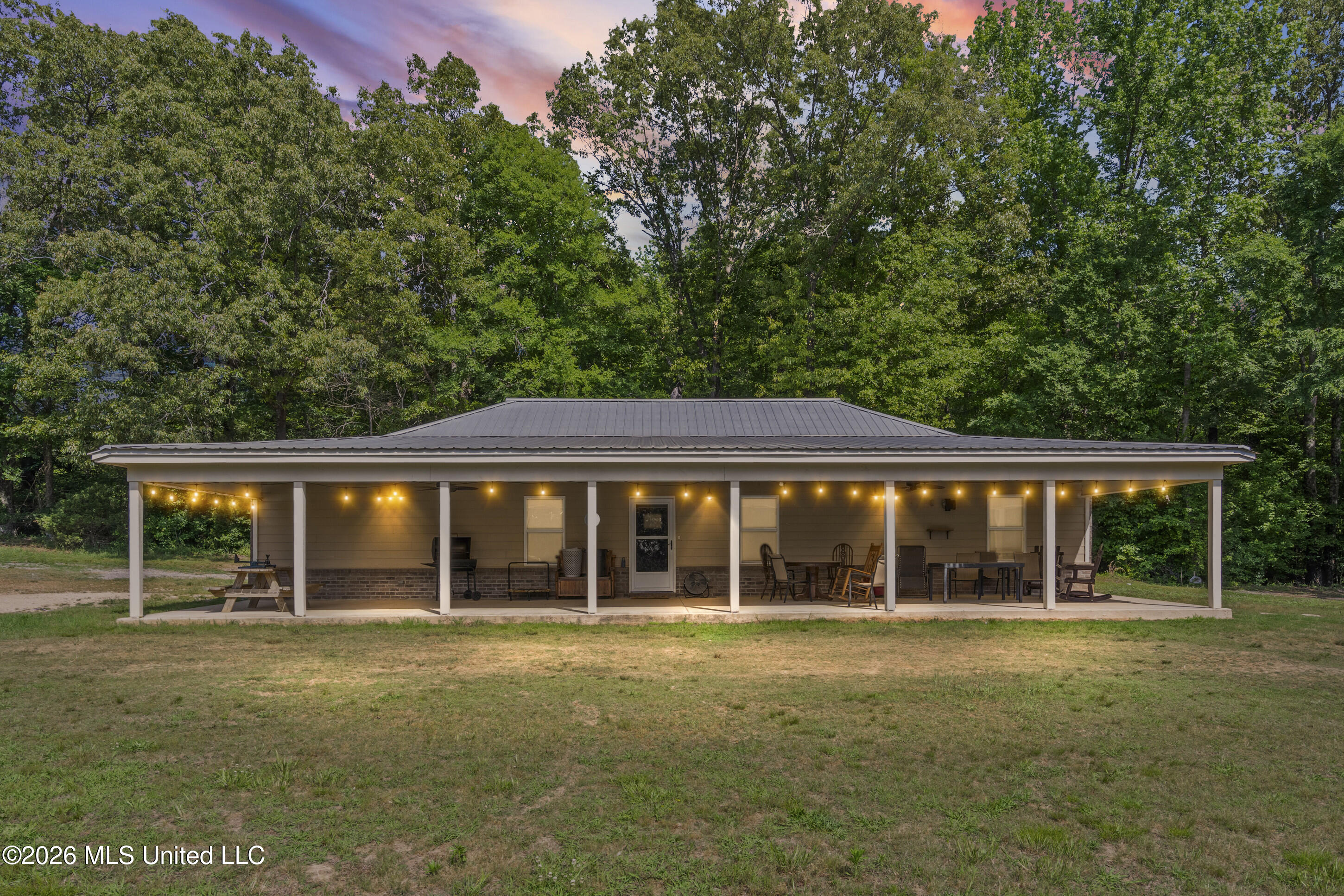 8511 Airport Road East Hernando, MS 38632 - Photo 2 of 33 1__dsc6435_addon_dtd_print
