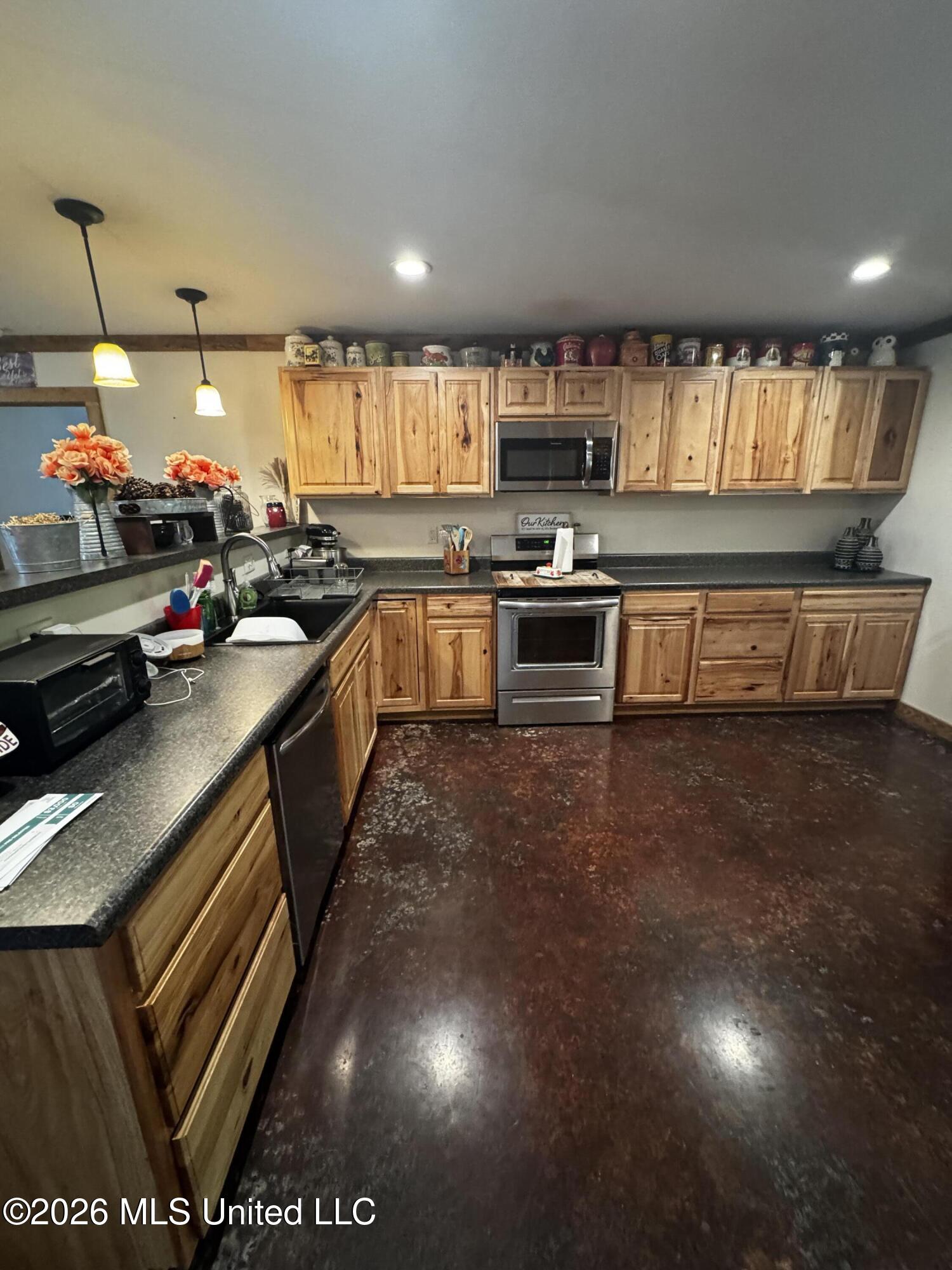 8511 Airport Road East Hernando, MS 38632 - Photo 5 of 14 IMG_2888