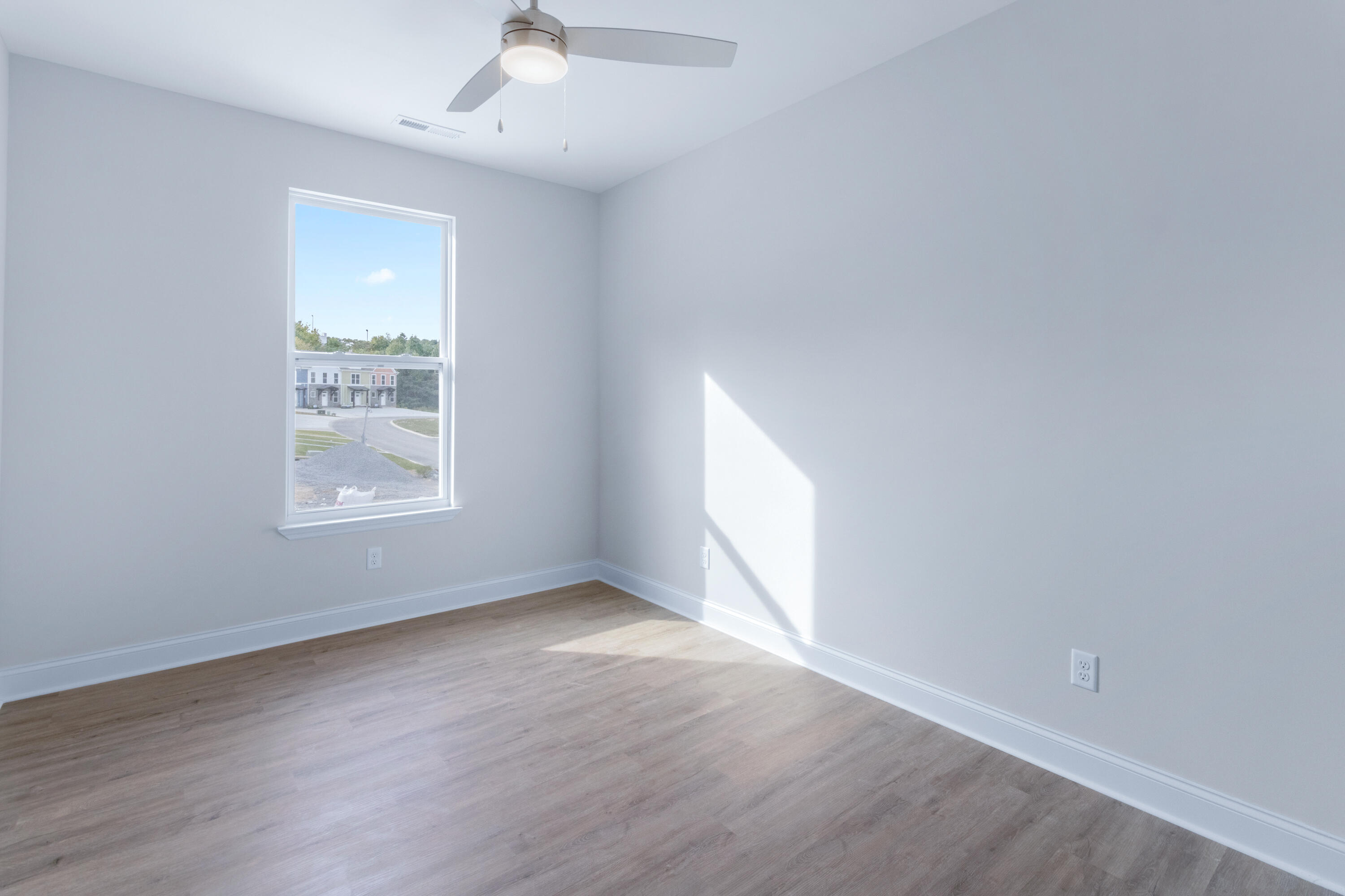 1902 Cypress Lane Cleveland, TN 37323 - Photo 21 of 32 1902 SE Cypress Ln-23