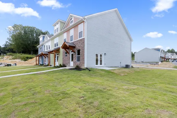 $2,100 | 1902 Cypress Lane, Cleveland, TN 37323