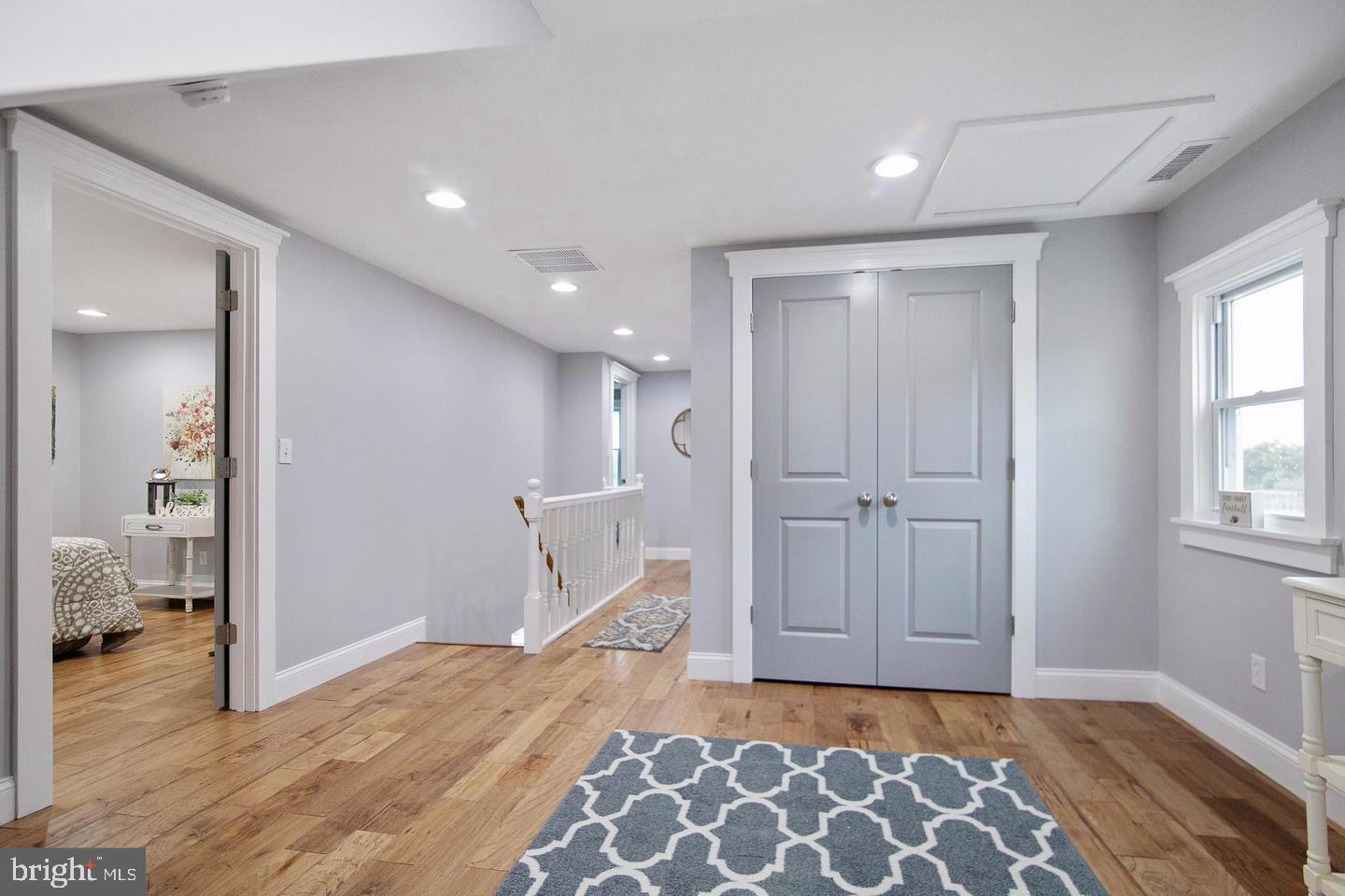 6226 Tramore Road Baltimore, MD 21214 - Photo 15 of 30 Spacious upper level landing