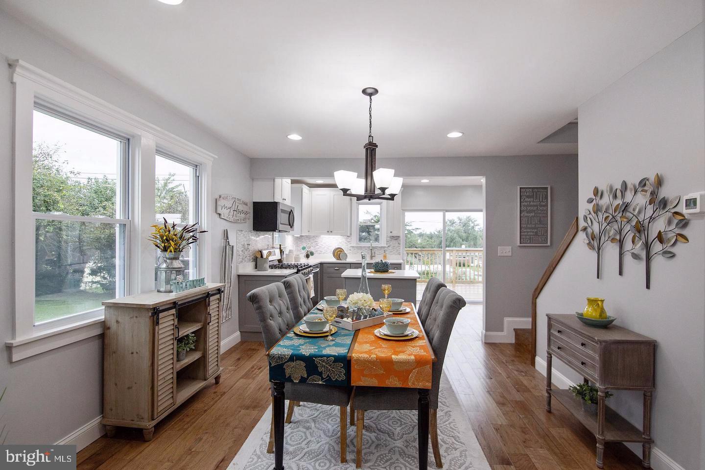 6226 Tramore Road Baltimore, MD 21214 - Photo 5 of 30 Beautiful dining space off the kitchen