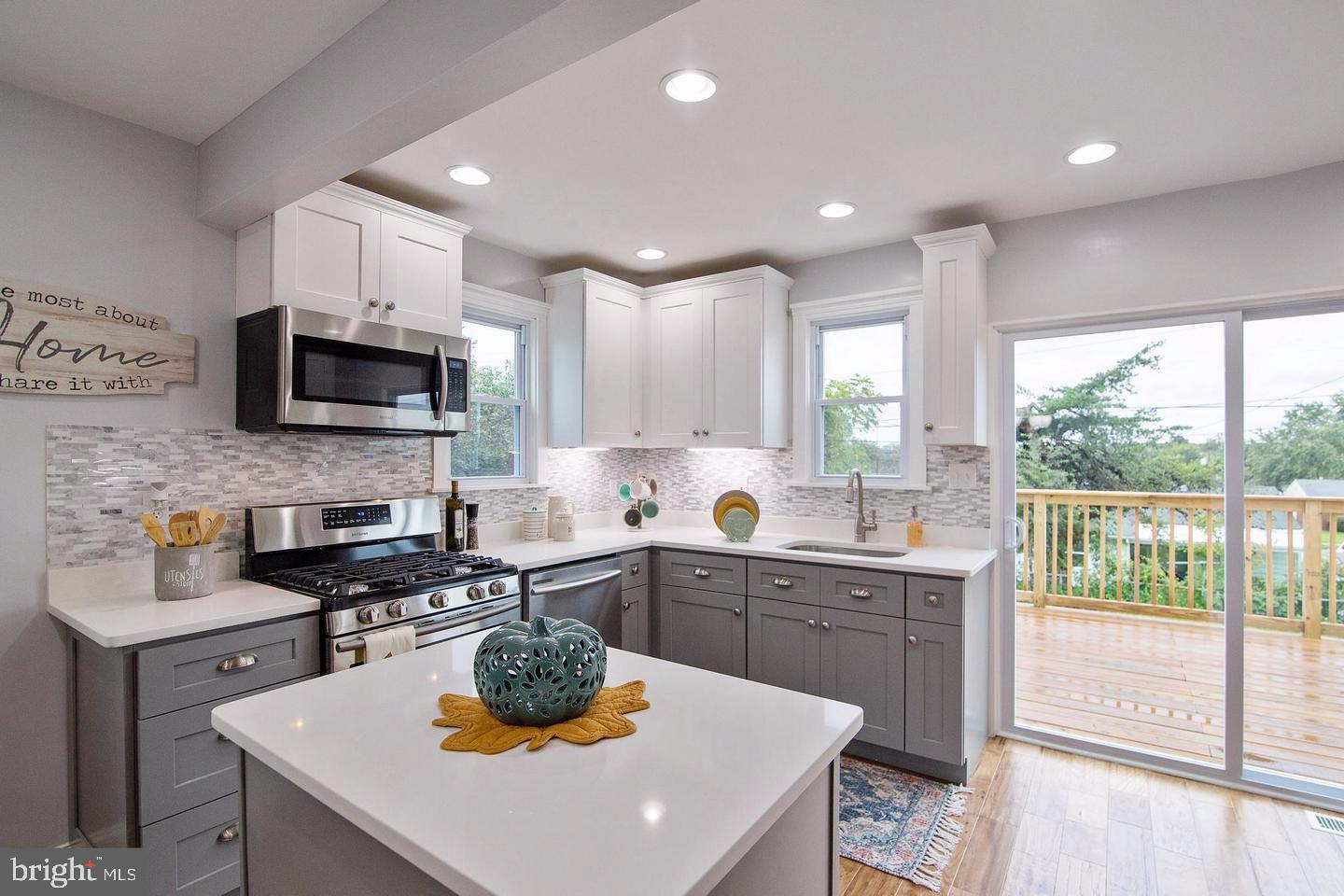 6226 Tramore Road Baltimore, MD 21214 - Photo 7 of 30 Gorgeous kitchen - every inch beautifully updated