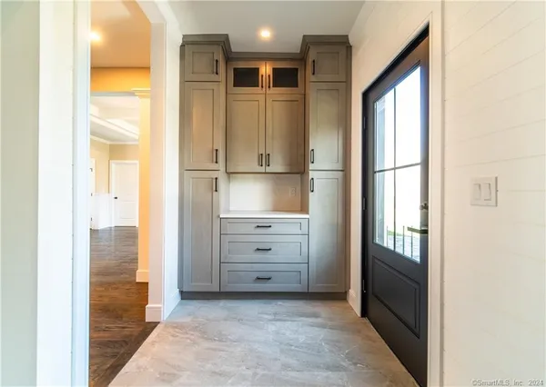 $1,250,000 | 25 Silver Springs Drive, Haddam, CT 06441