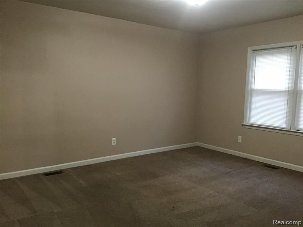 35852 Beverly Road Romulus, MI 48174 - Photo 7 of 12