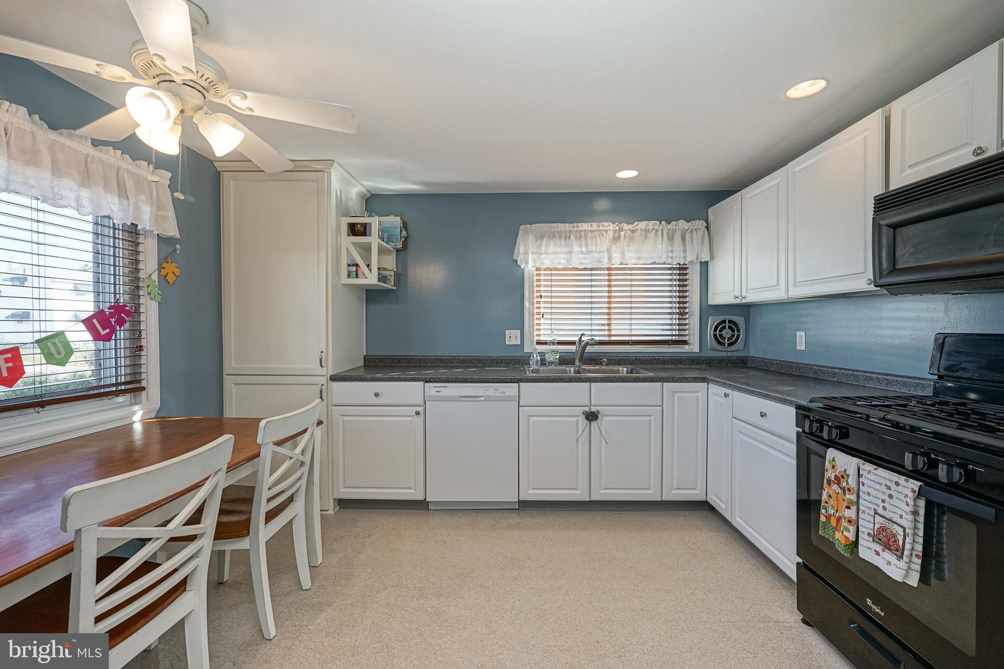 637 Andrea Road Runnemede, NJ 08078 - Photo 6 of 21