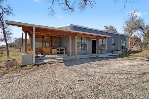 $949,999 | 16588 North U.S. Highway 281, Lampasas, TX 76550