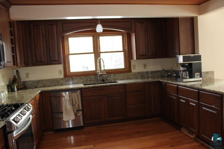 7744 County Rd V South Range, WI 54874 - Photo 11 of 36 kitchen