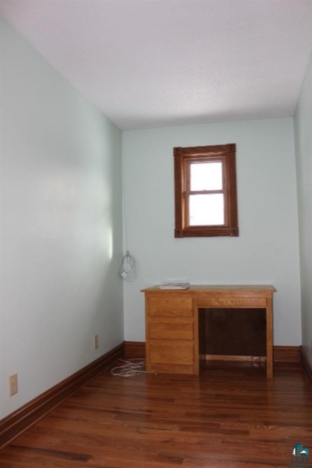 7744 County Rd V South Range, WI 54874 - Photo 23 of 36 Office area