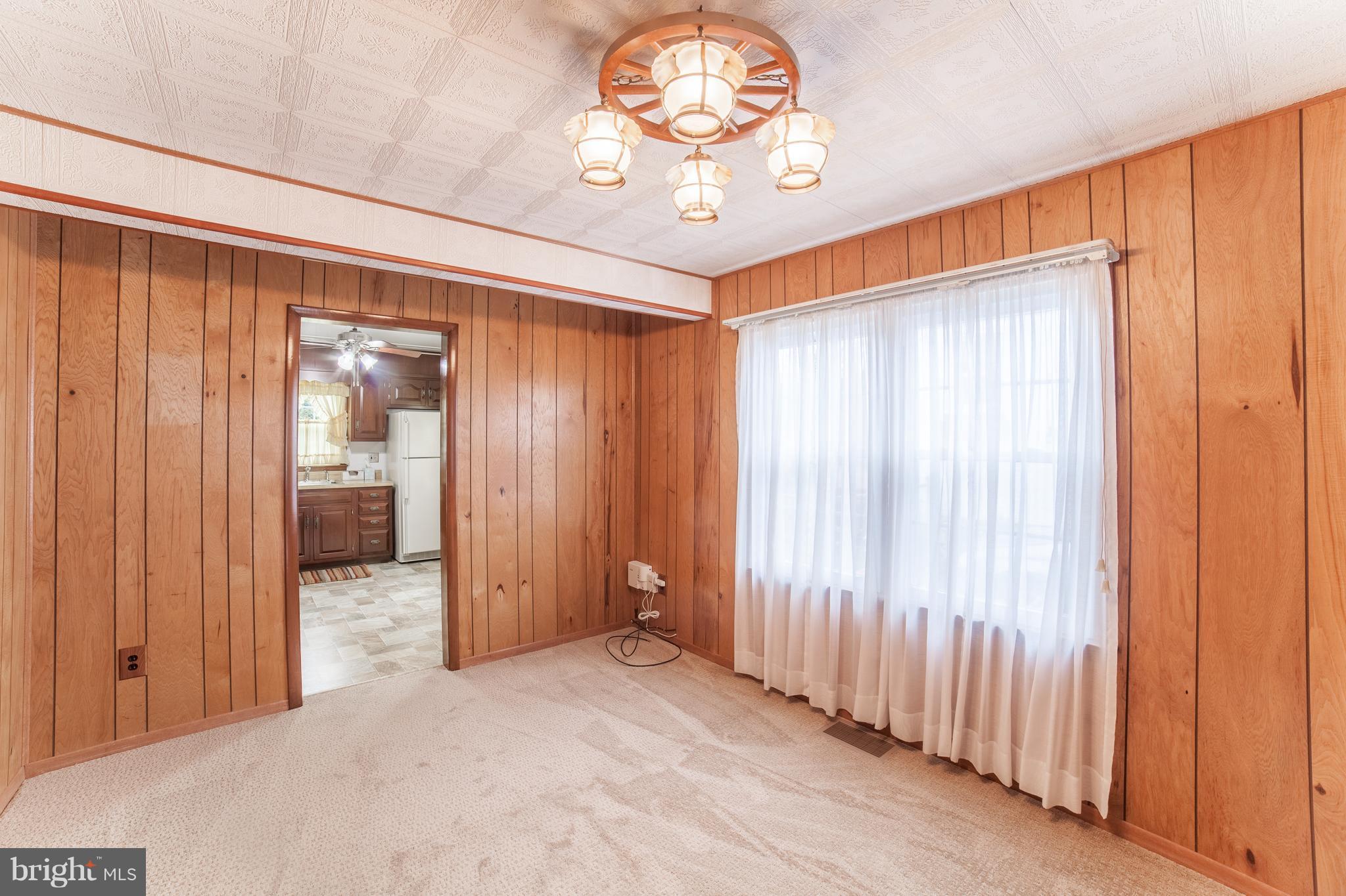 3220 Acton Road Baltimore, MD 21234 - Photo 6 of 14 Dining Room