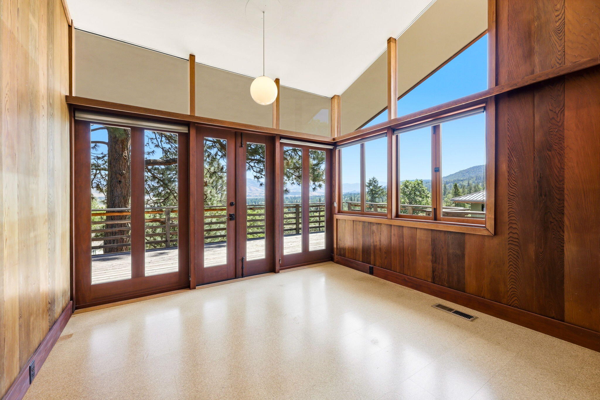 155 Terrace Street Ashland, OR 97520 - Photo 63 of 93 a view of an empty room with a window