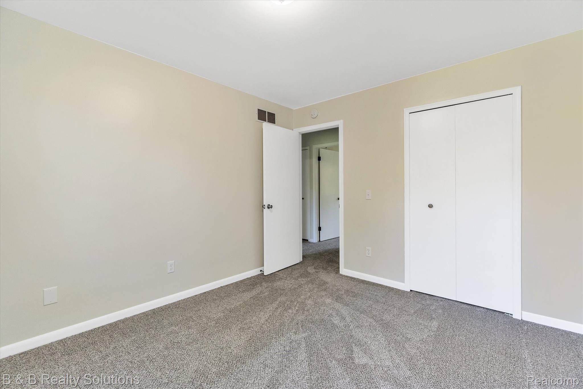 5150 Merwin Road Lapeer, MI 48446 - Photo 26 of 39 27-5150-Merwin-Rd-WindowStill-Real-Estate-Photography-27.jpg