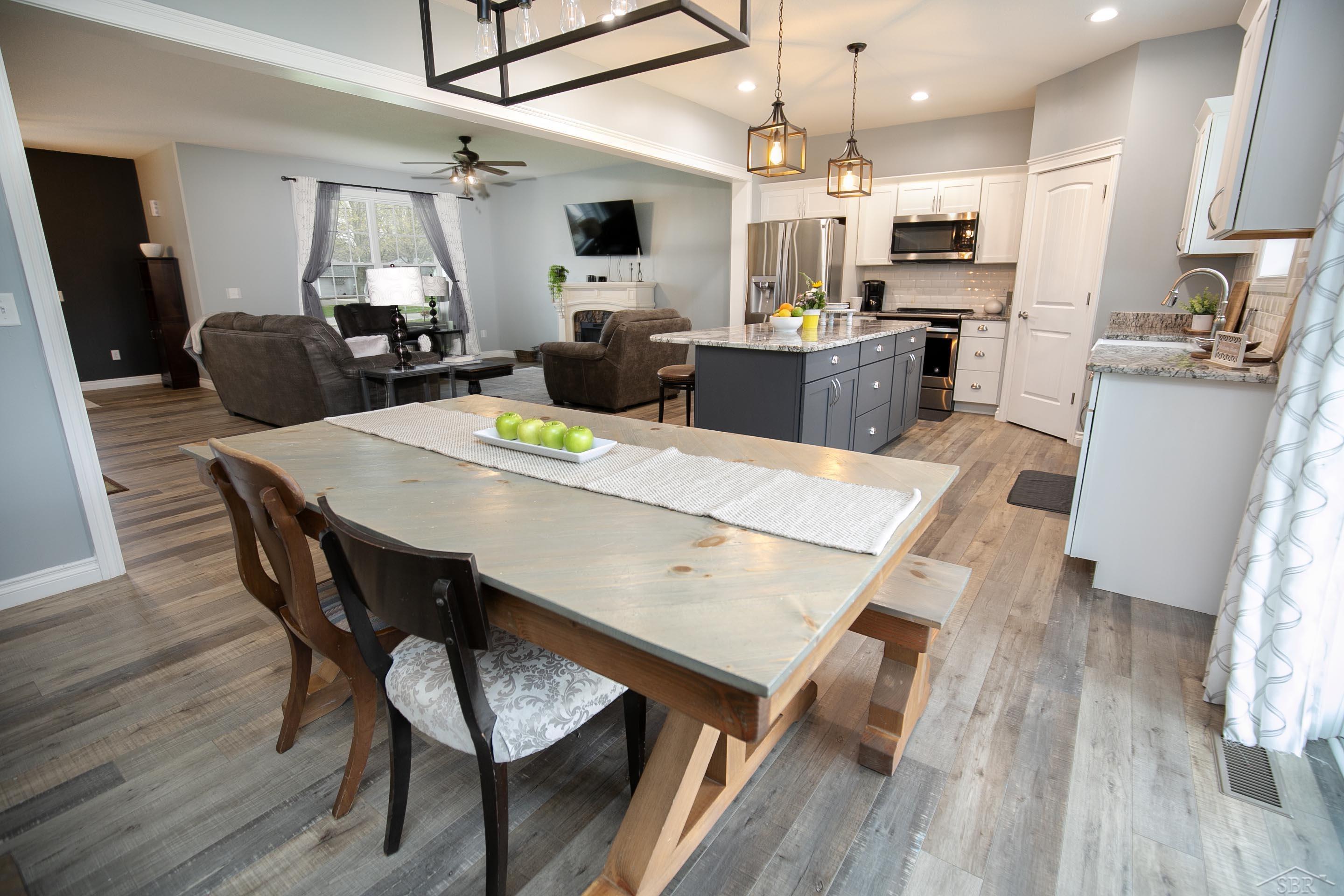 7890 Mielke Road Freeland, MI 48623 - Photo 6 of 48 50106446-6.JPG