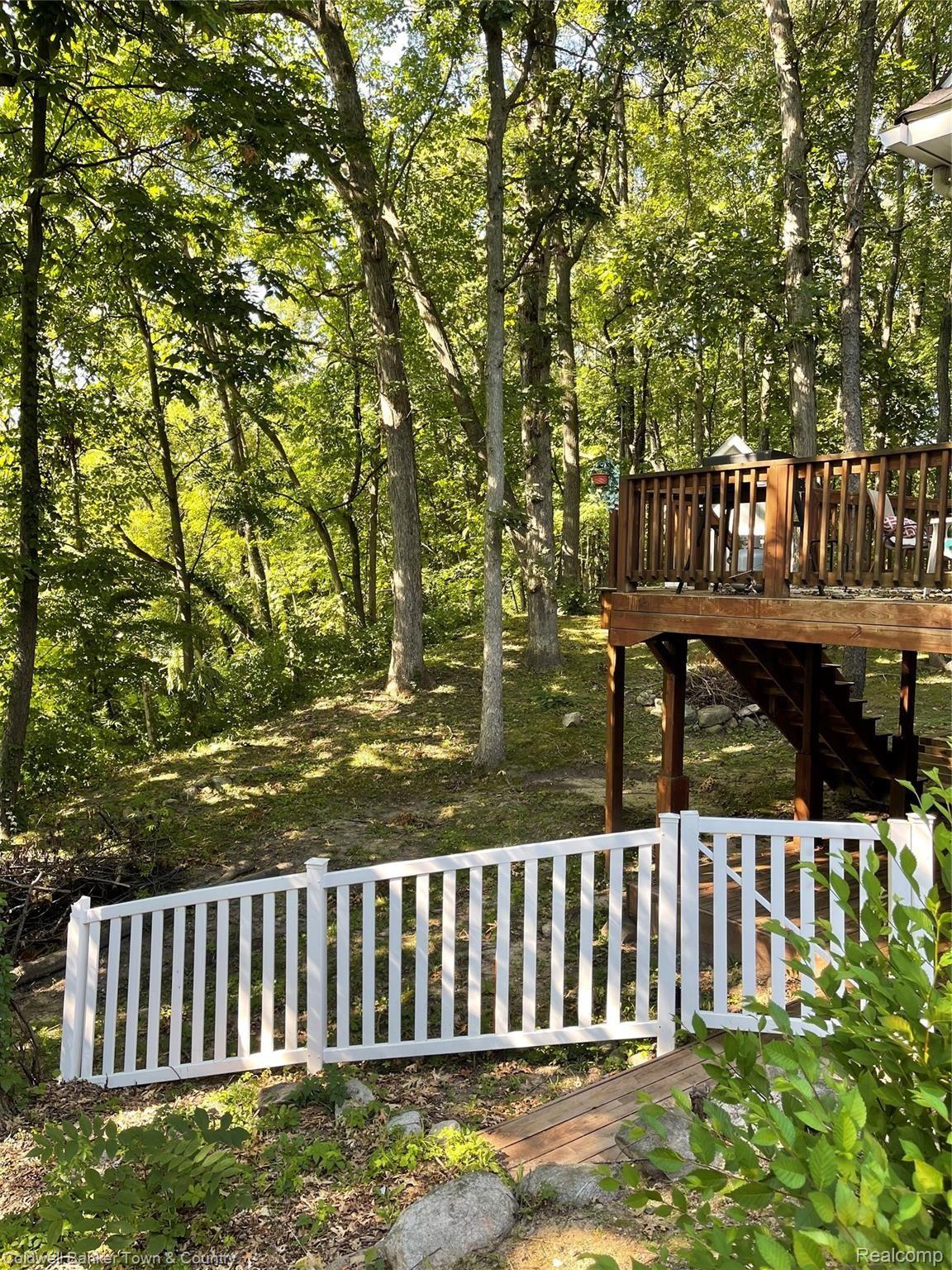 390 Springwell Lane Howell, MI 48843 - Photo 15 of 25 b6IpXnzBQ5WBsrxCcKhj6Q.jpg