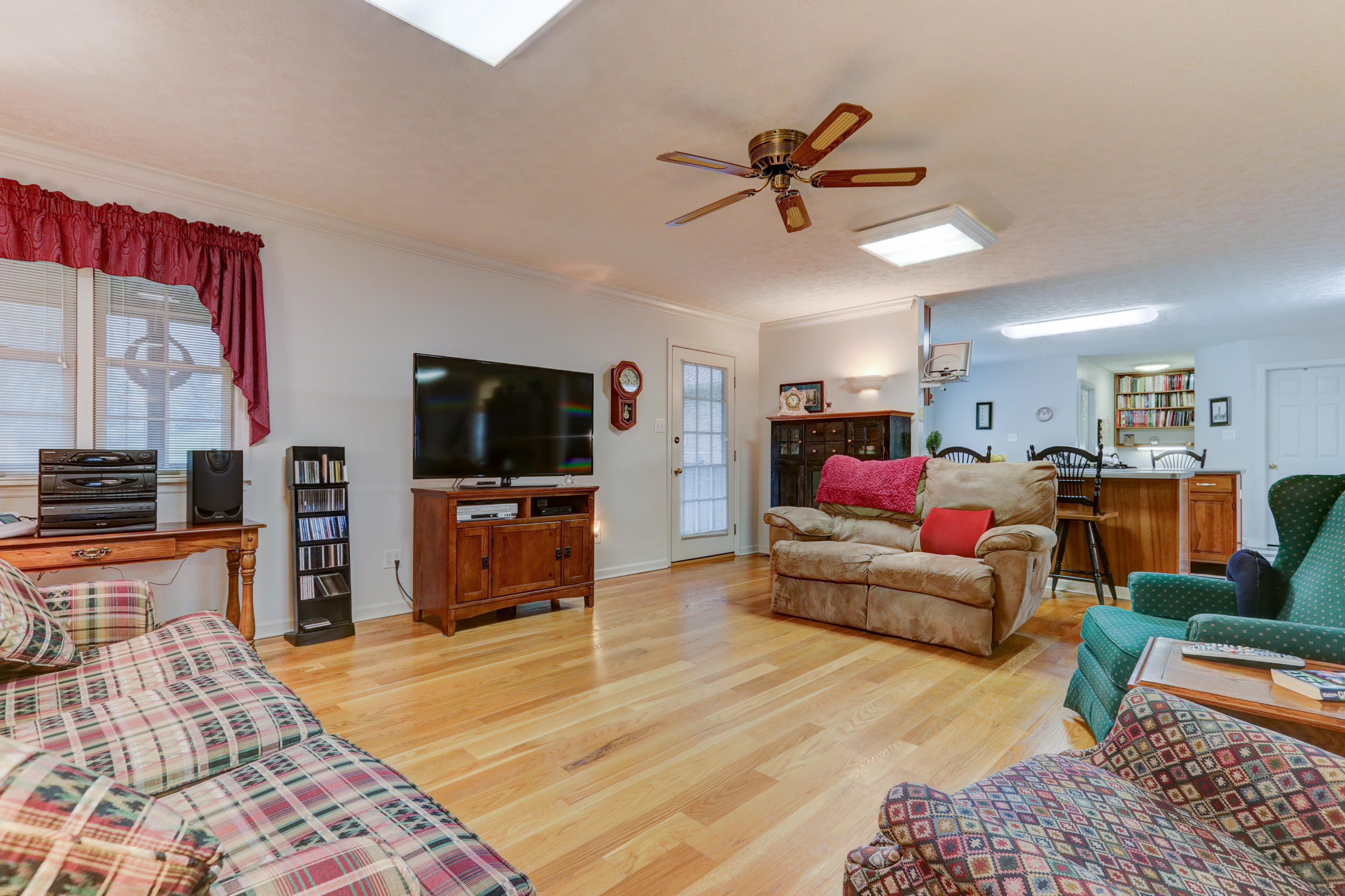 1010 Brushy Valley Road Heiskell, TN 37754 - Photo 5 of 36 Positive Perceptions-20