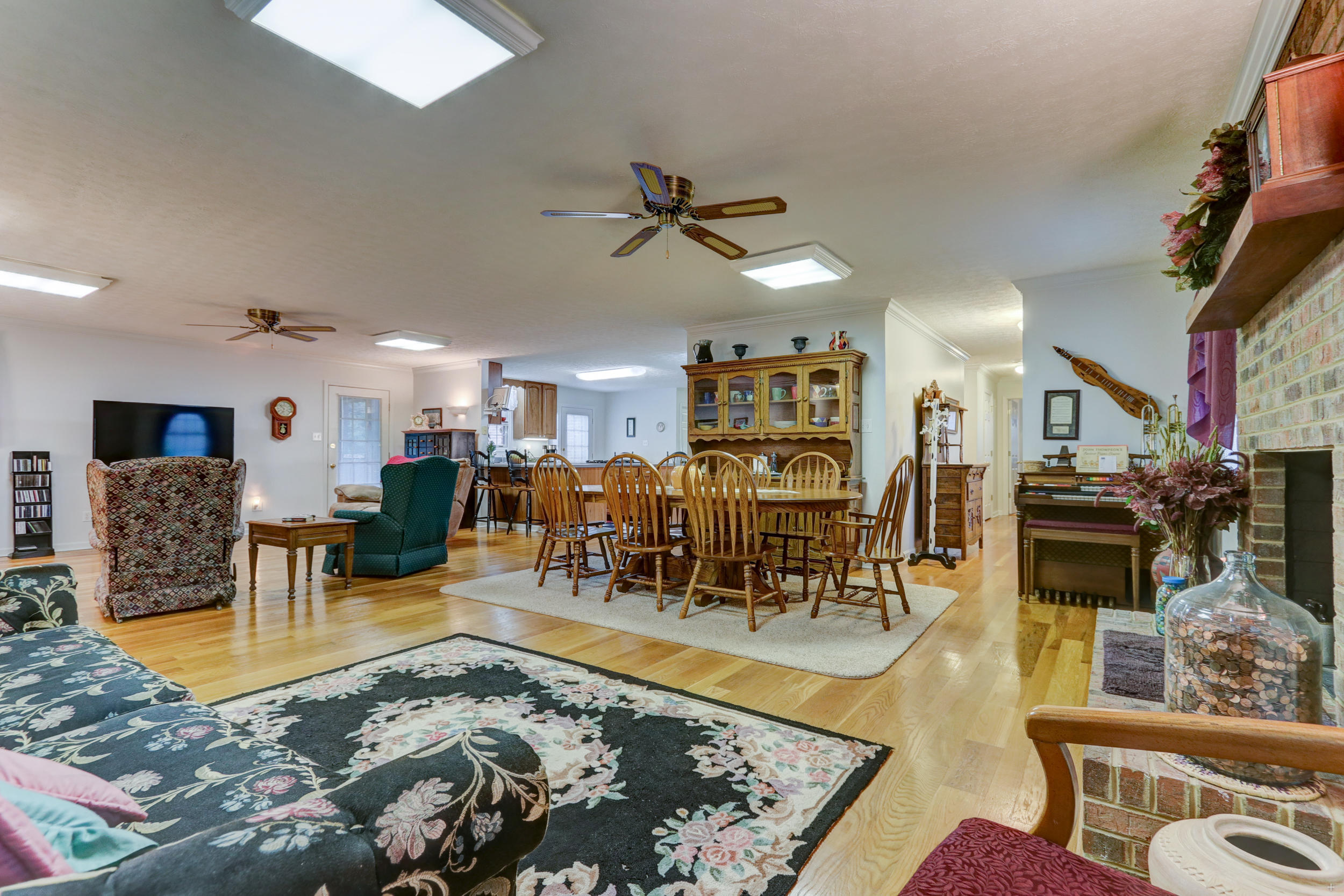 1010 Brushy Valley Road Heiskell, TN 37754 - Photo 6 of 36 Positive Perceptions-19