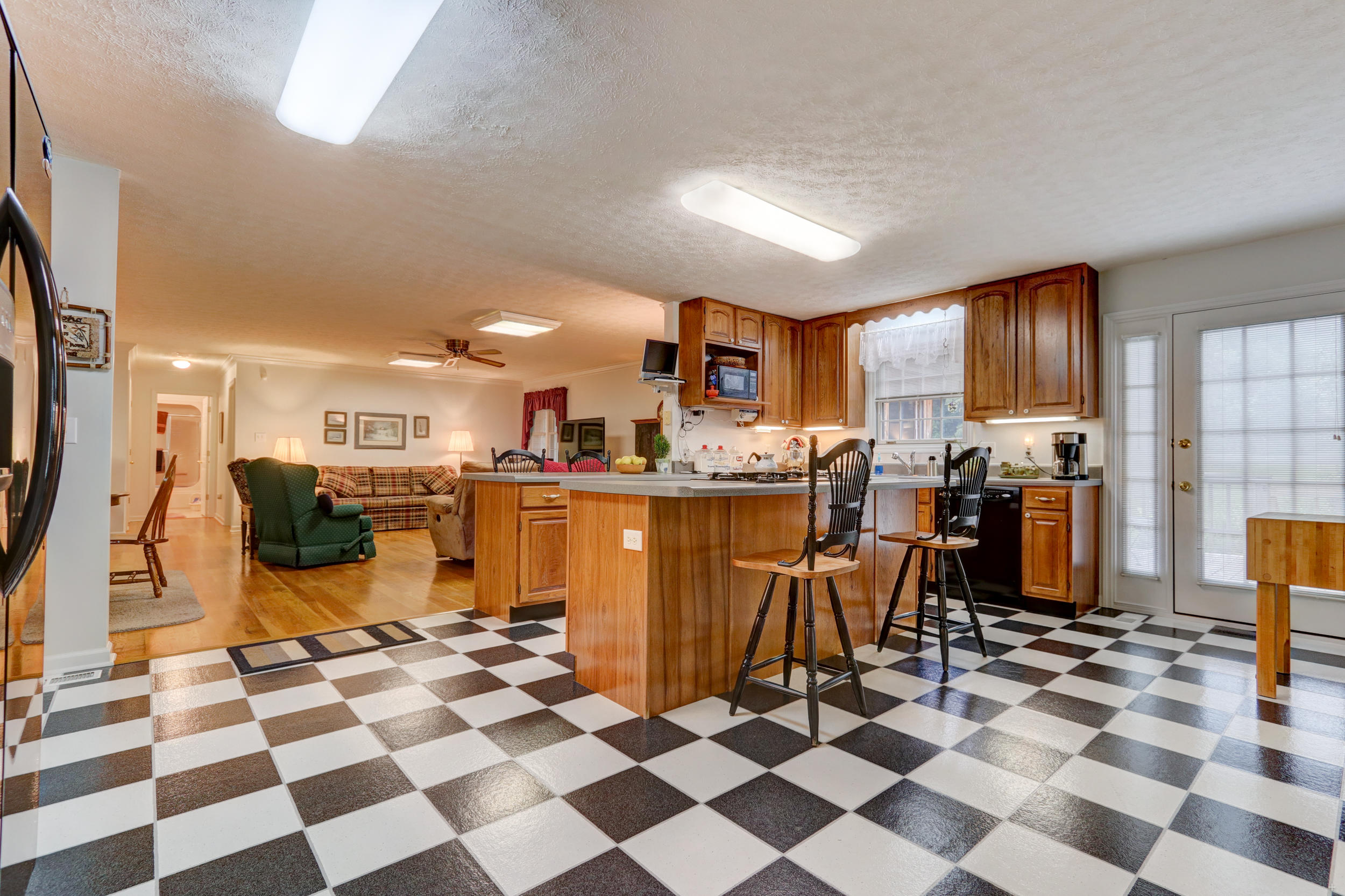 1010 Brushy Valley Road Heiskell, TN 37754 - Photo 9 of 36 Positive Perceptions-6